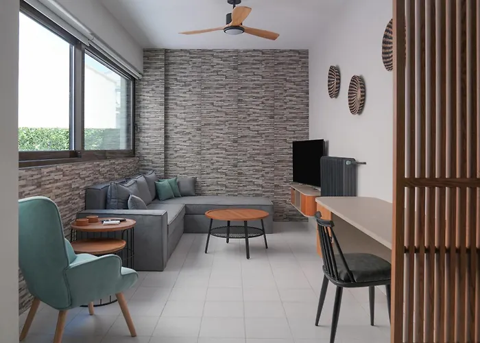 Dedalos City Apartment